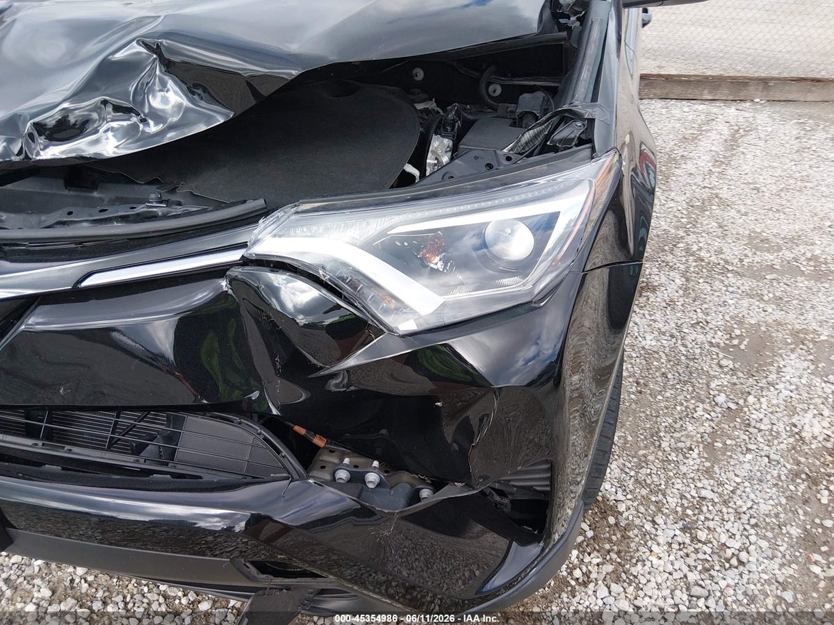 2018 TOYOTA RAV4 LE — снимка 5