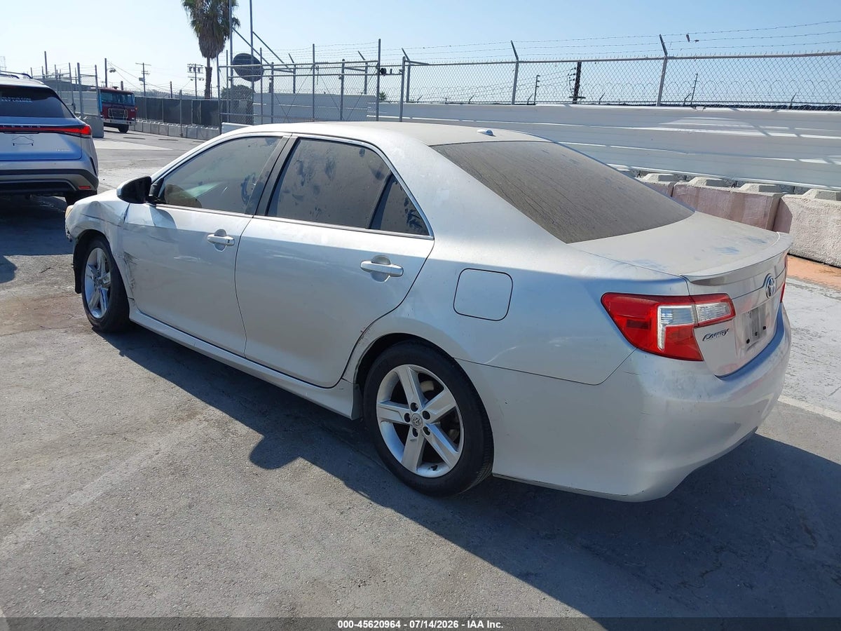 2012 TOYOTA CAMRY SE — снимка 3