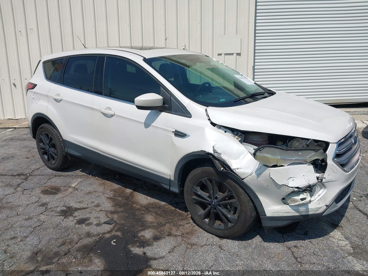 2017 FORD ESCAPE SE