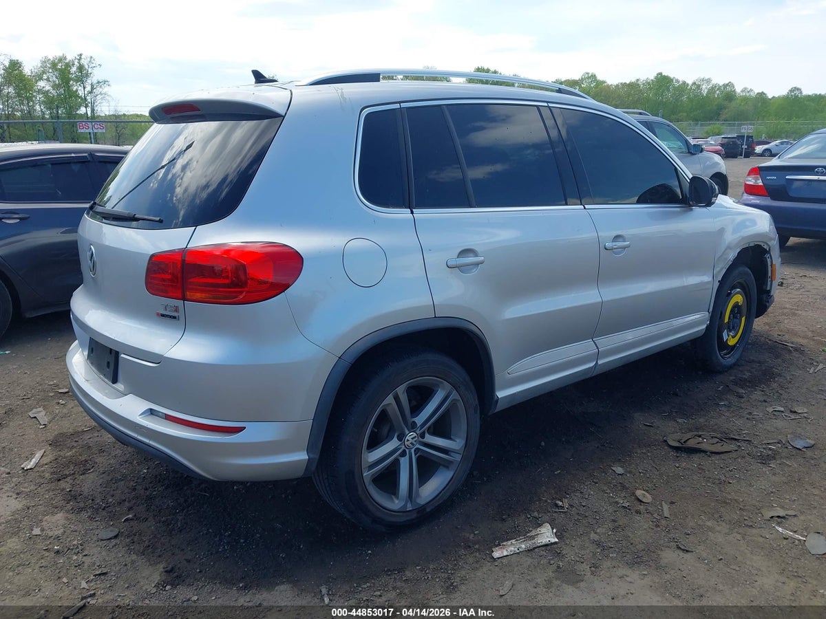 2017 VOLKSWAGEN TIGUAN 2.0T SPORT — снимка 4