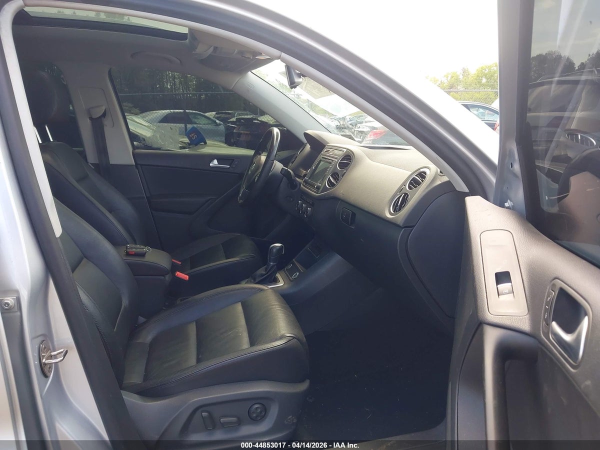 2017 VOLKSWAGEN TIGUAN 2.0T SPORT — снимка 5