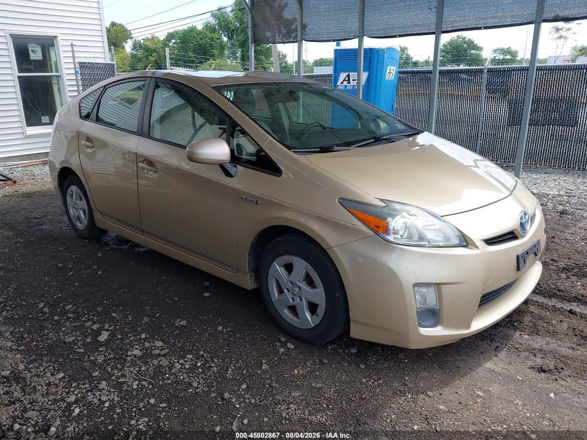 2011 TOYOTA PRIUS THREE