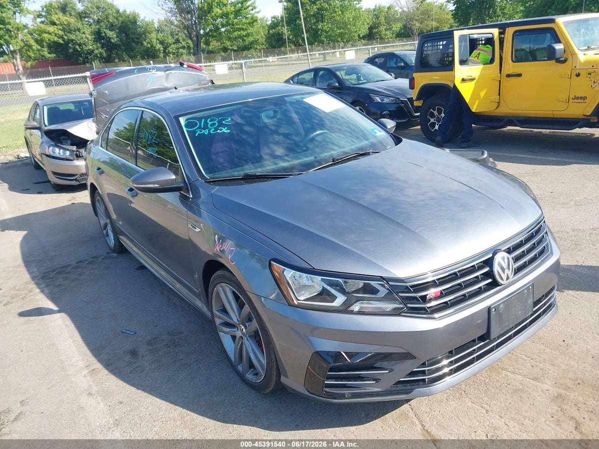 2017 VOLKSWAGEN PASSAT 1.8T R-LINE