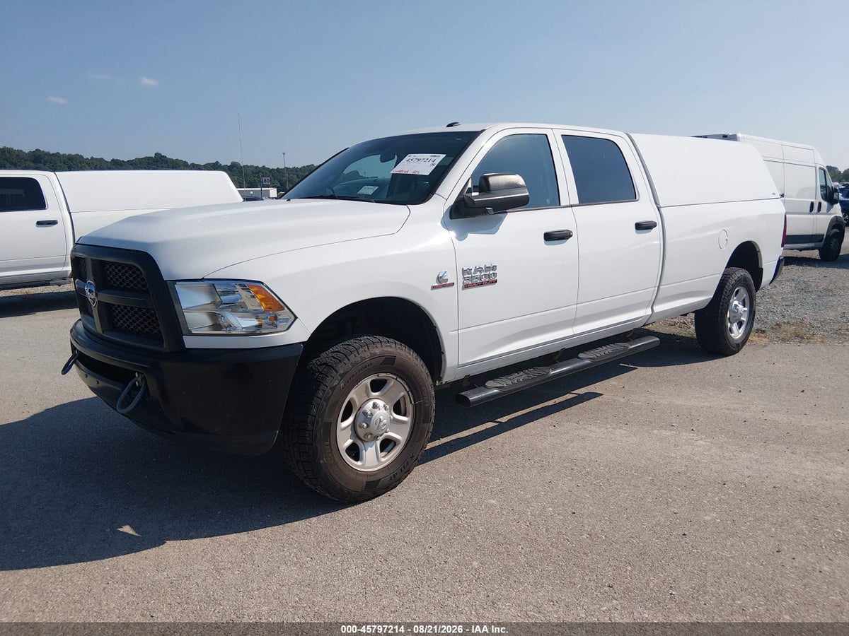 2017 RAM 3500 TRADESMAN 4X4 8' BOX — снимка 2