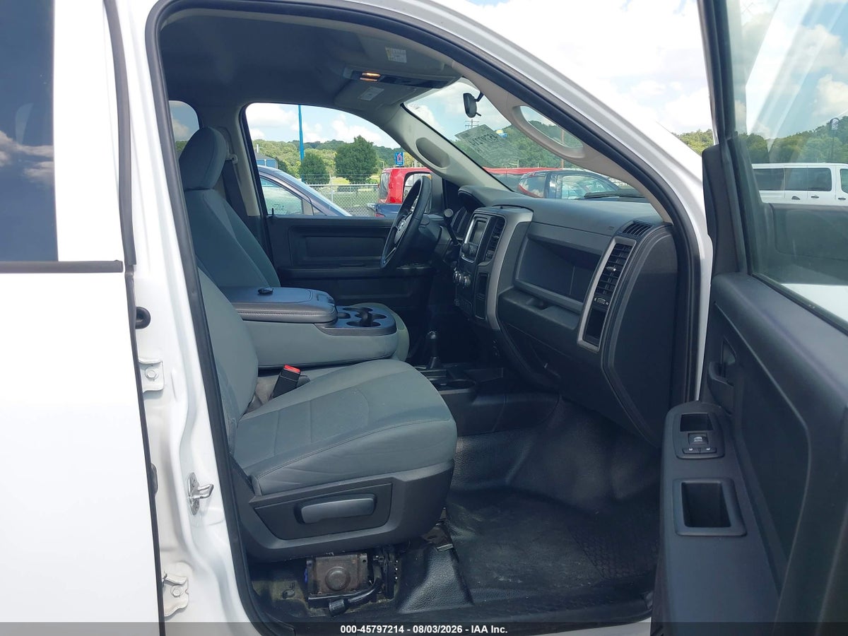 2017 RAM 3500 TRADESMAN 4X4 8' BOX — снимка 5