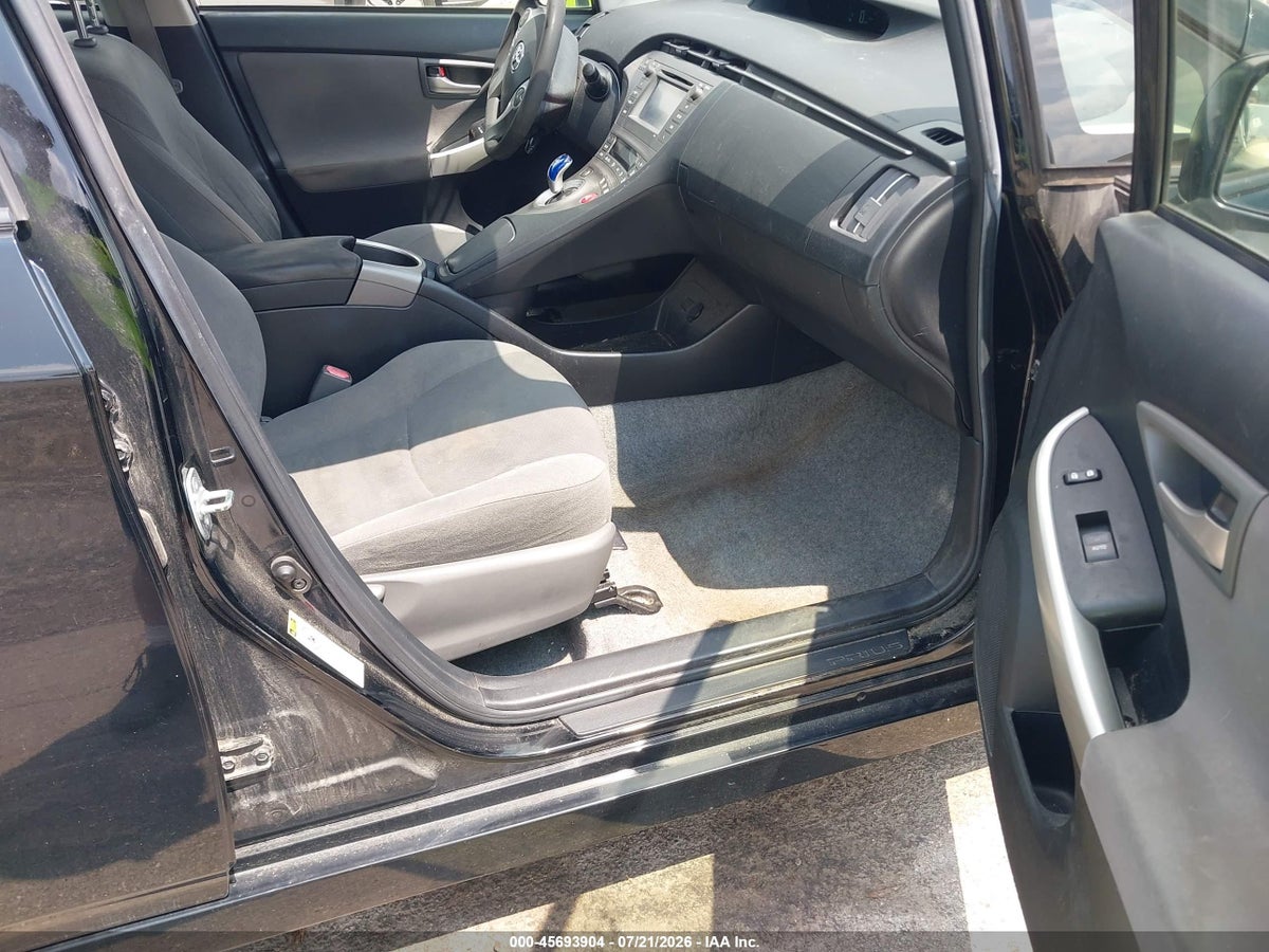 2014 TOYOTA PRIUS TWO — снимка 5