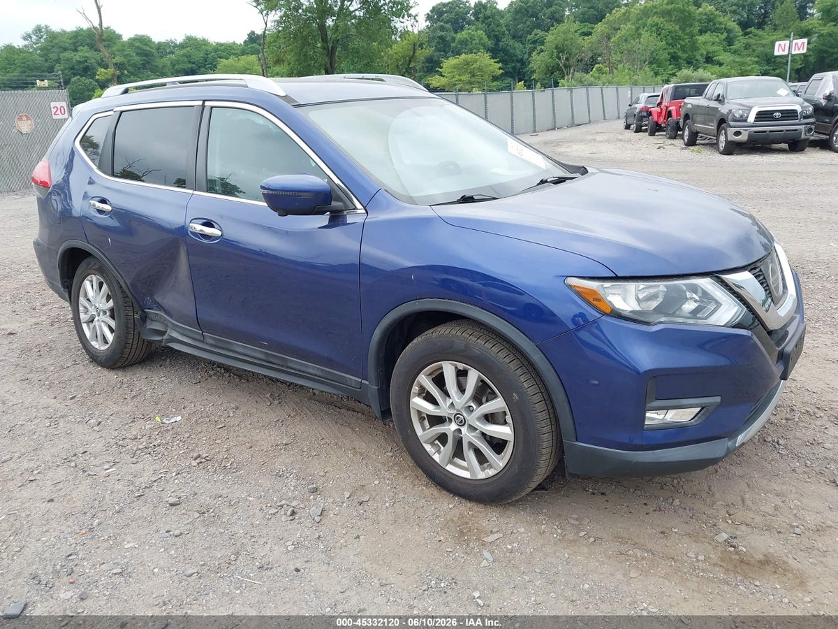 2017 NISSAN ROGUE SV