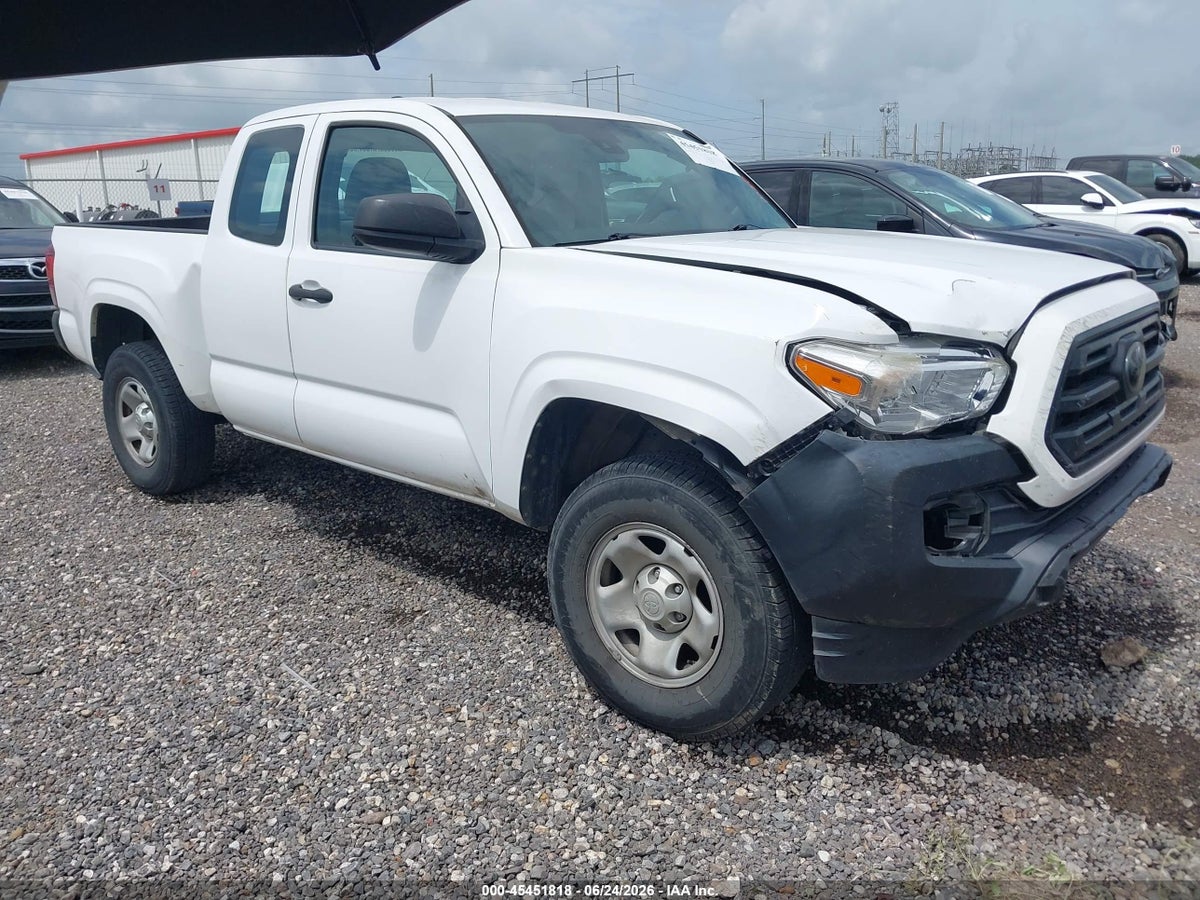 2018 TOYOTA TACOMA SR