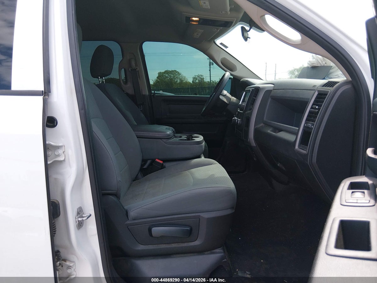 2019 RAM 1500 CLASSIC EXPRESS 4X4 5'7 BOX — снимка 5