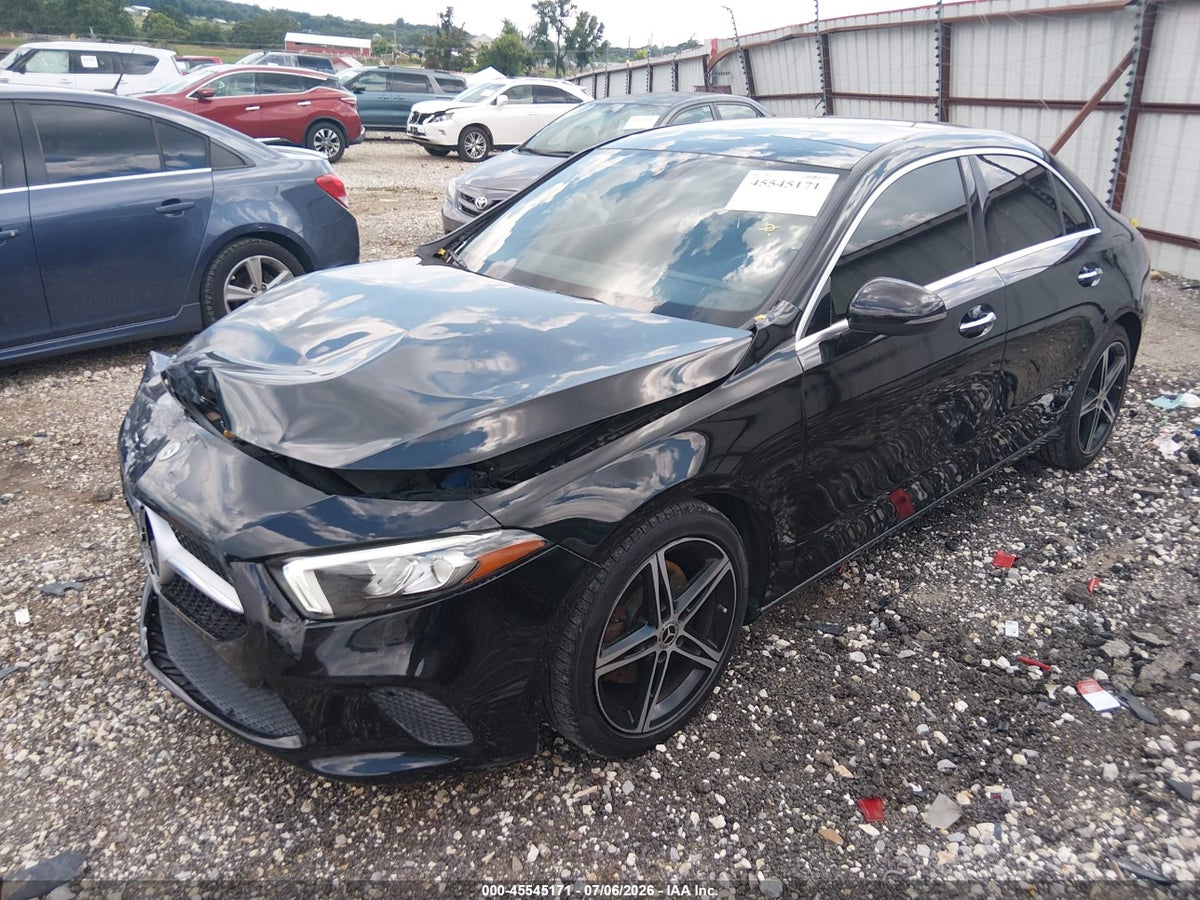 2020 MERCEDES-BENZ A 220 — снимка 2