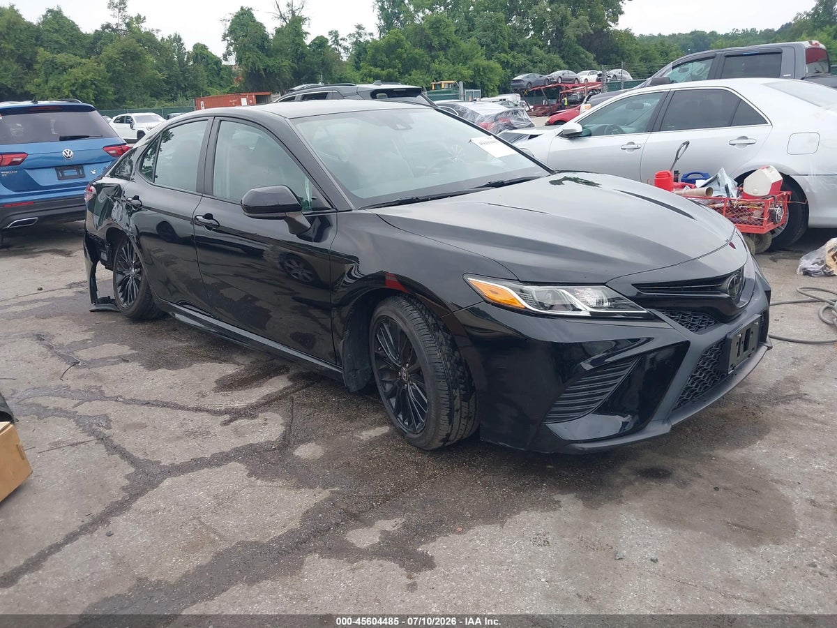 2020 TOYOTA CAMRY SE NIGHTSHADE EDITION