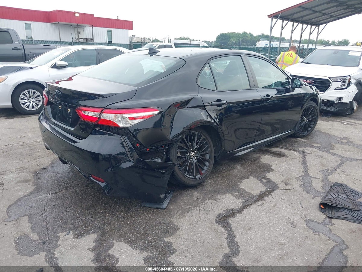 2020 TOYOTA CAMRY SE NIGHTSHADE EDITION — снимка 4