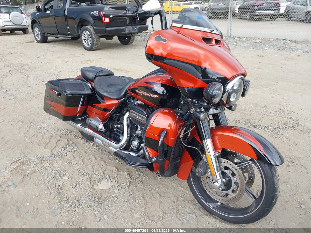 2017 HARLEY-DAVIDSON FLHXSE CVO STREET GLIDE