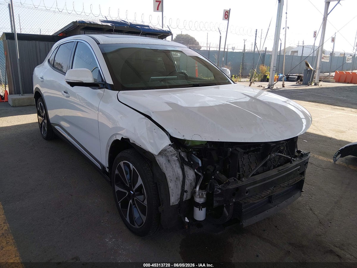 2024 VINFAST VF 8 PLUS
