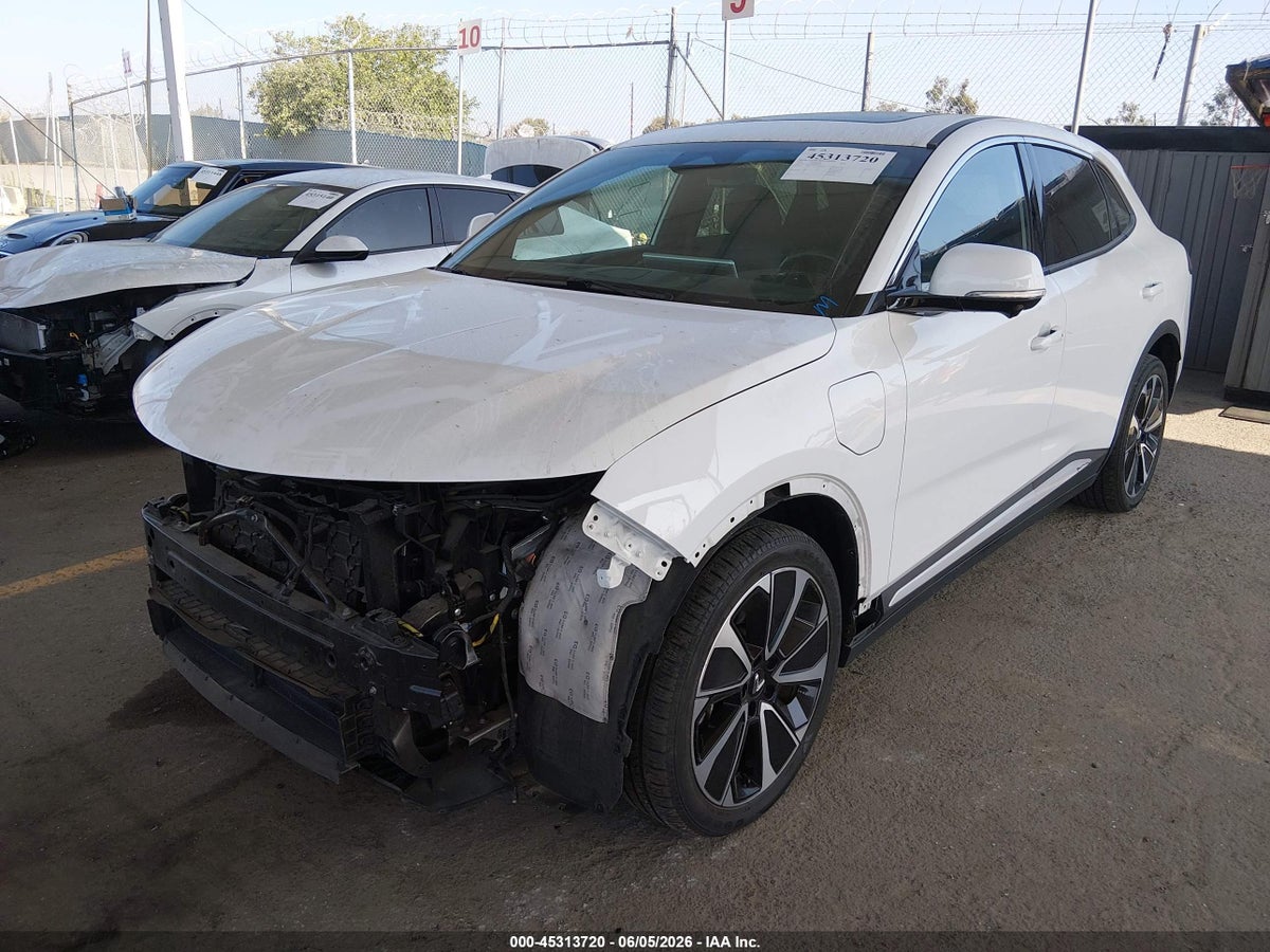 2024 VINFAST VF 8 PLUS — снимка 2