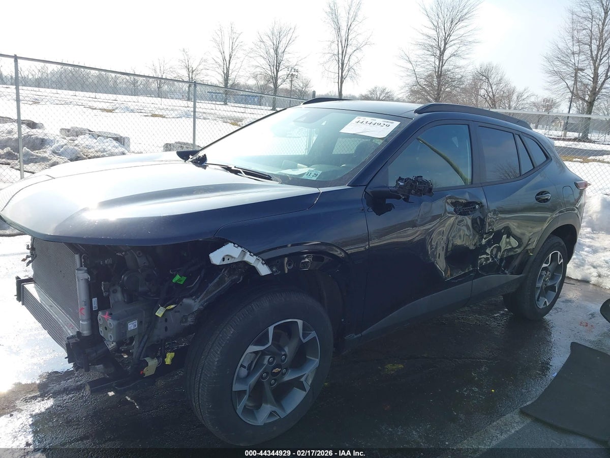2025 CHEVROLET TRAX FWD LT — снимка 2
