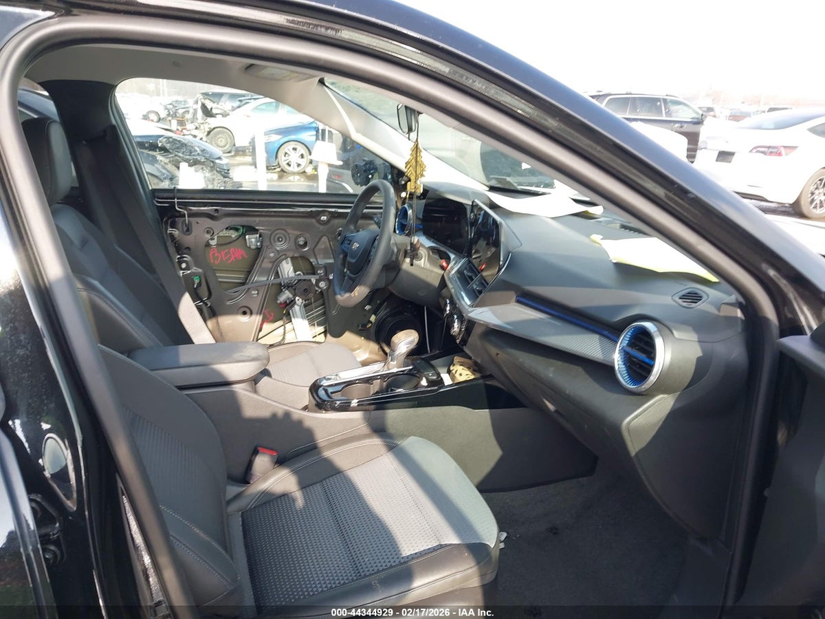 2025 CHEVROLET TRAX FWD LT — снимка 5