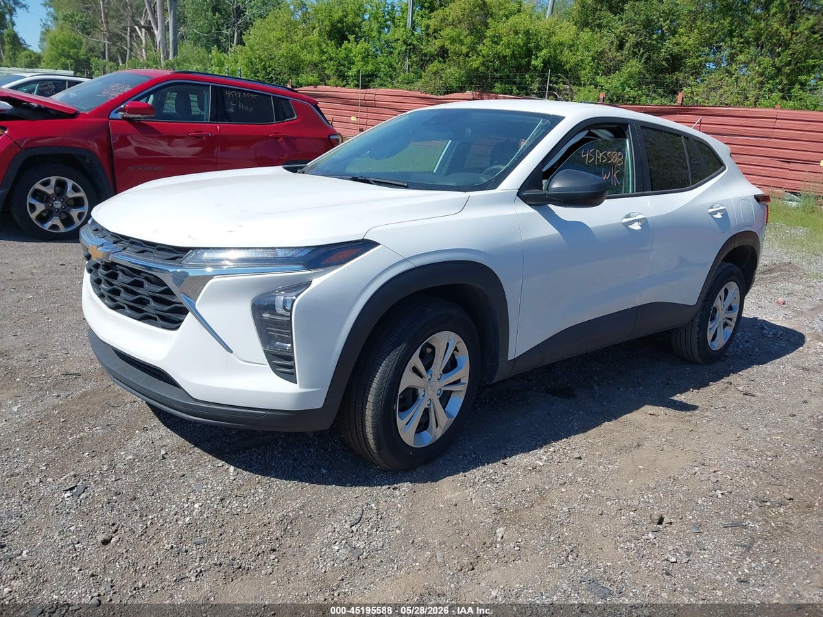 2025 CHEVROLET TRAX FWD LS — снимка 2