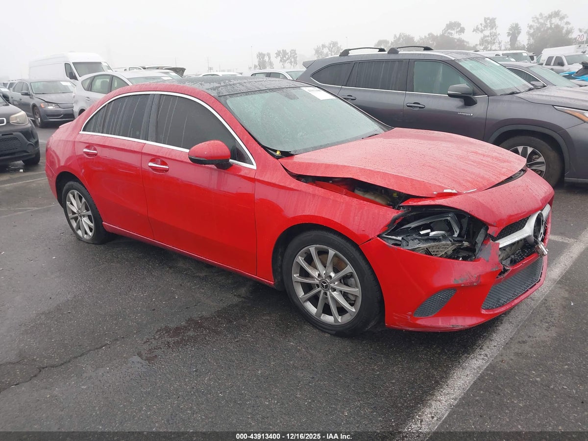 2020 MERCEDES-BENZ A 220