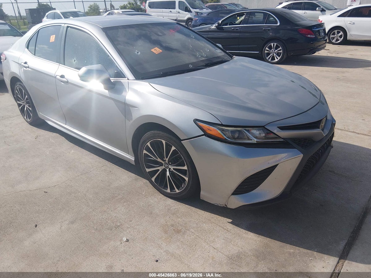 2020 TOYOTA CAMRY SE