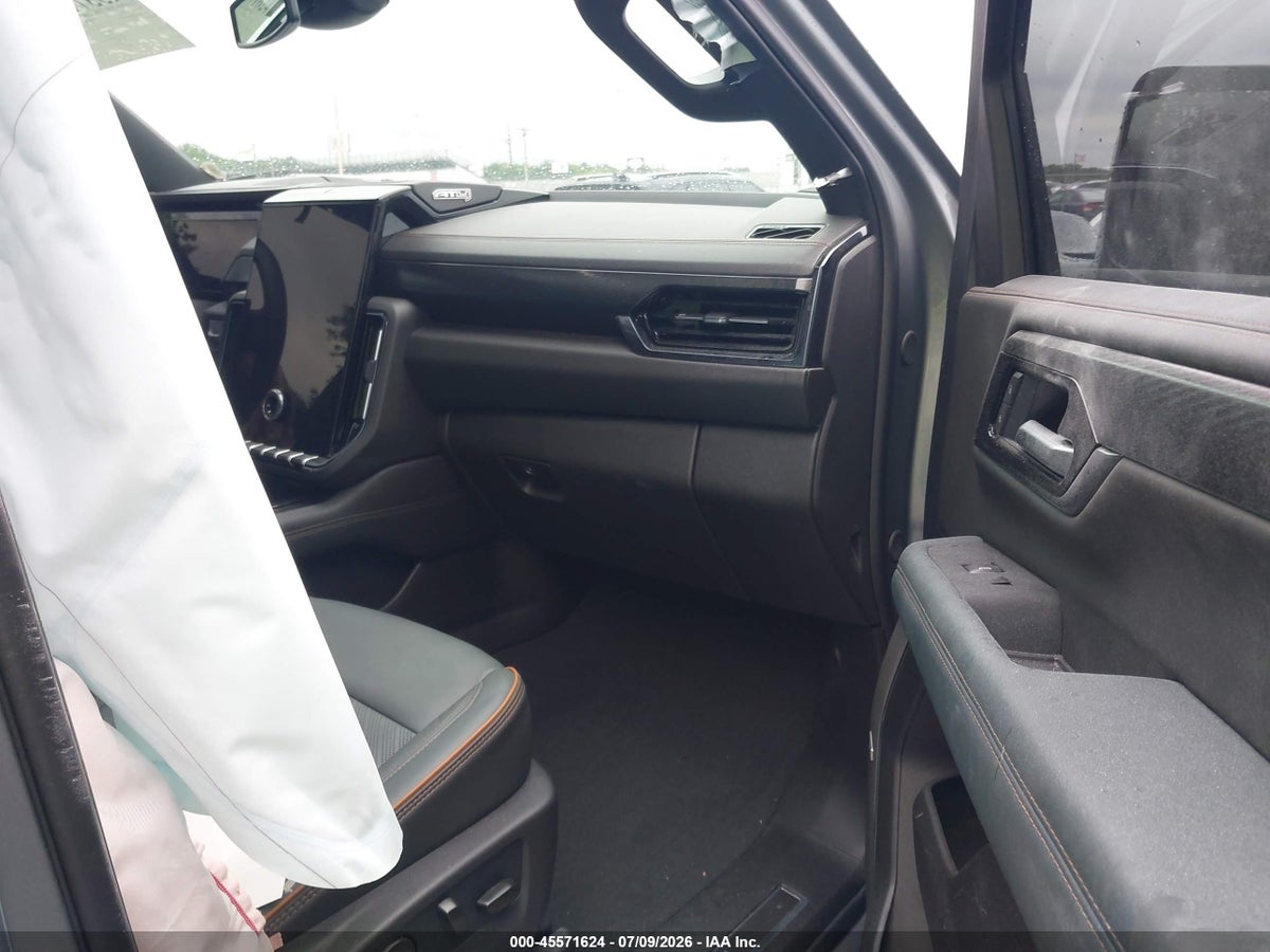 2026 GMC YUKON 4WD AT4 — снимка 5