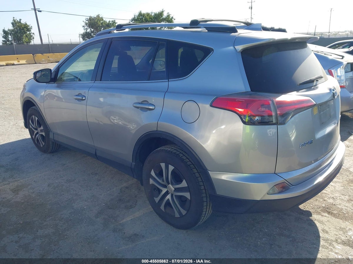 2018 TOYOTA RAV4 LE — снимка 3