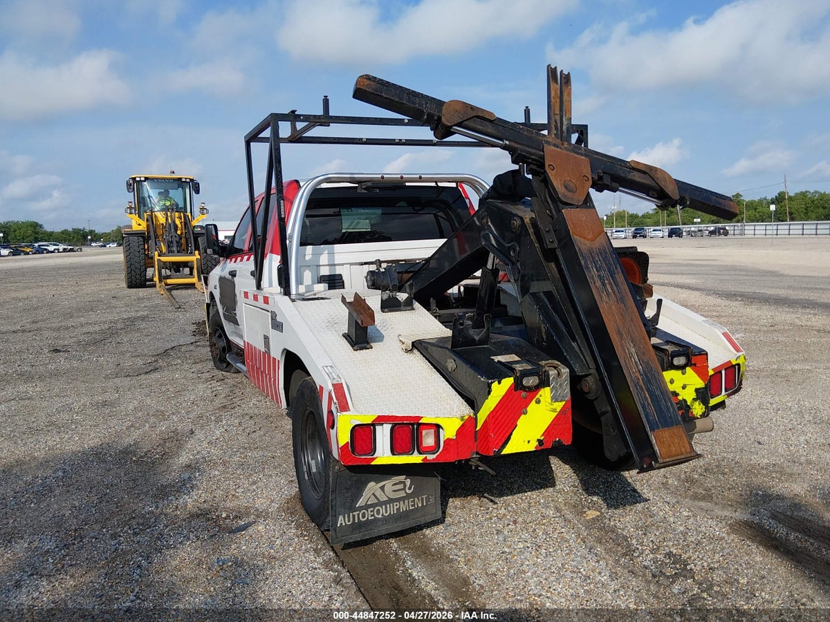2018 RAM 3500 CHASSIS TRADESMAN/SLT/LARAMIE — снимка 3