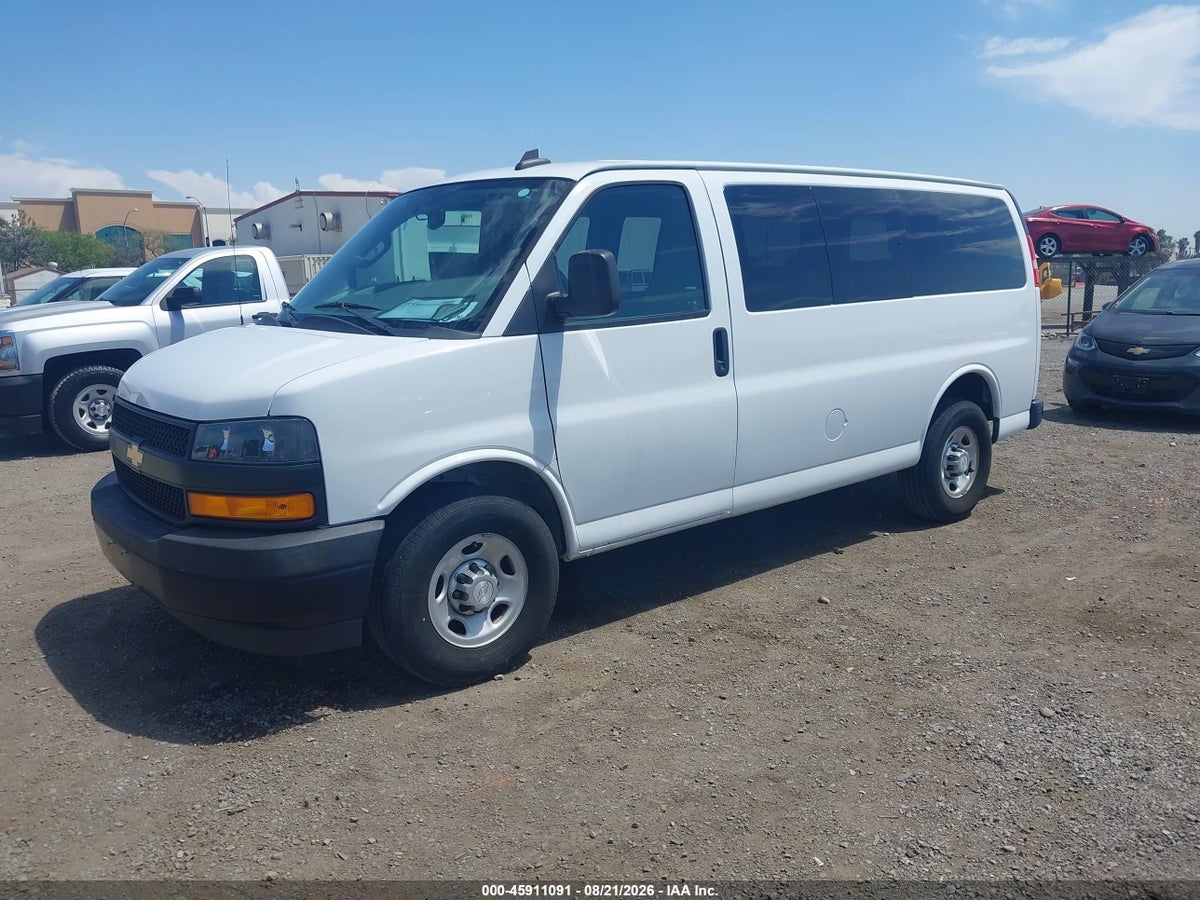 2018 CHEVROLET EXPRESS 2500 LS — снимка 2
