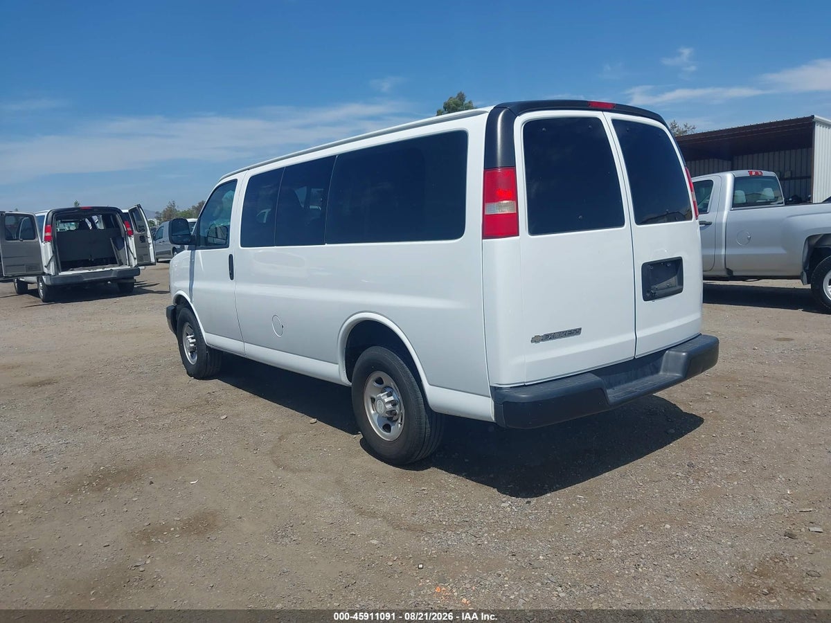 2018 CHEVROLET EXPRESS 2500 LS — снимка 3