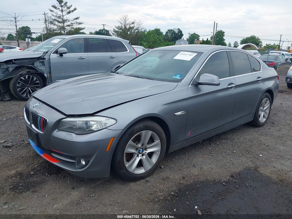 2012 BMW 528I — снимка 2