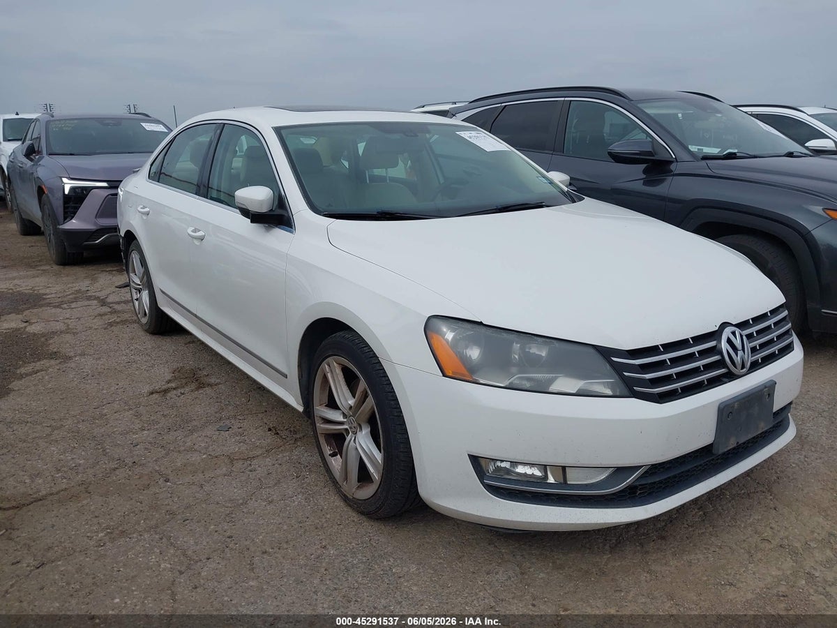 2013 VOLKSWAGEN PASSAT 2.0L TDI SEL PREMIUM