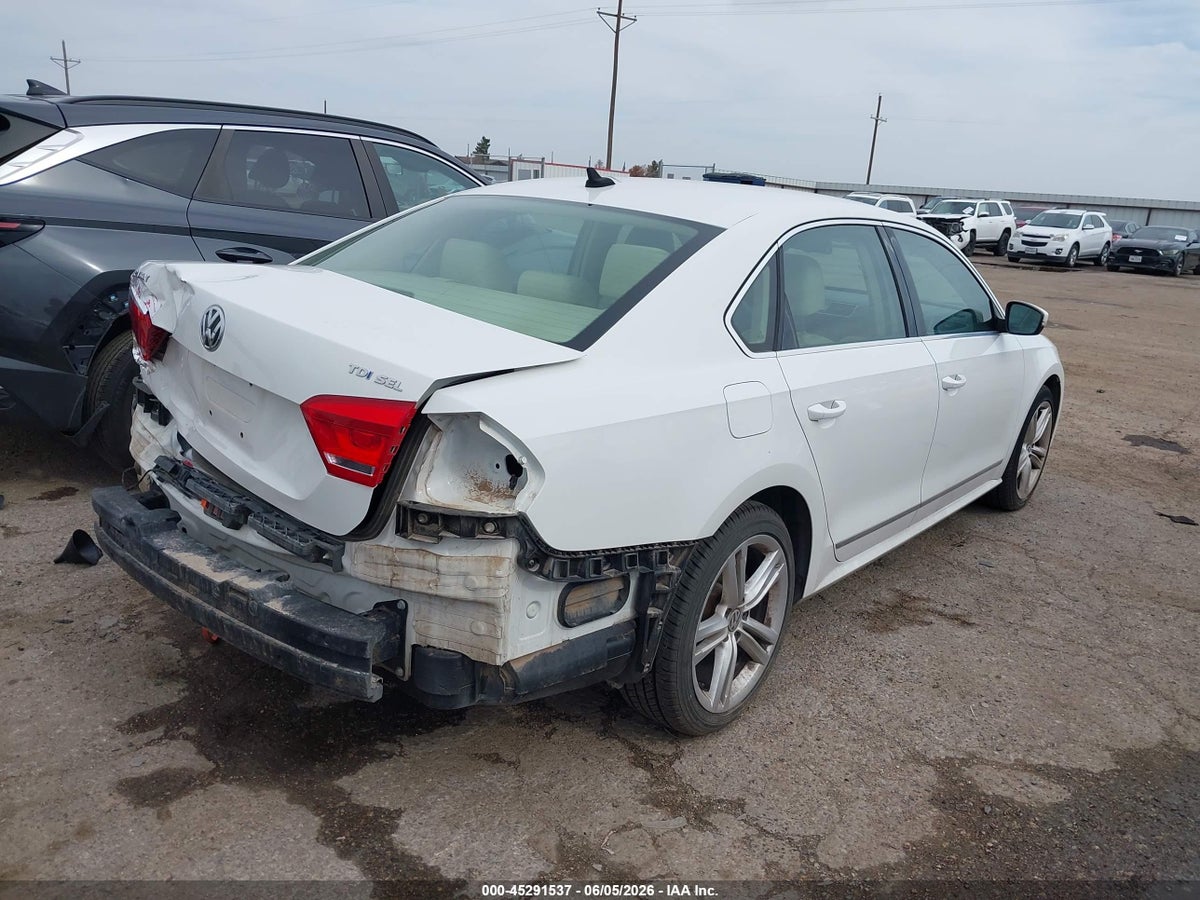 2013 VOLKSWAGEN PASSAT 2.0L TDI SEL PREMIUM — снимка 4