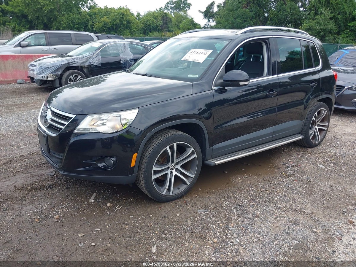 2011 VOLKSWAGEN TIGUAN SE — снимка 2