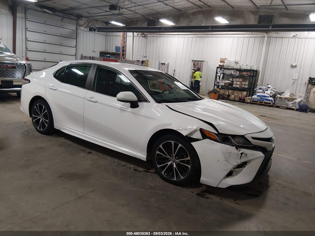 2020 TOYOTA CAMRY SE