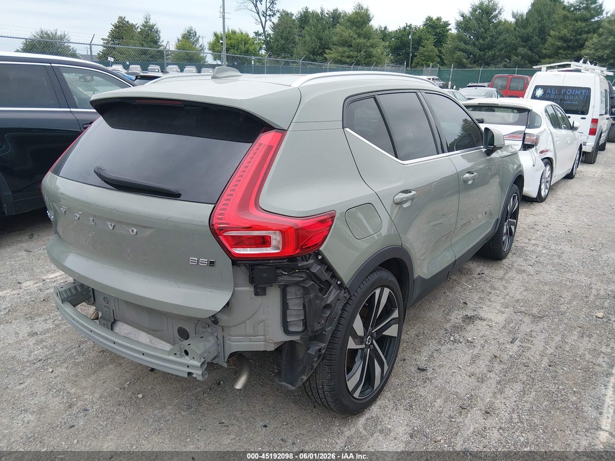 2023 VOLVO XC40 B5 PLUS BRIGHT THEME — снимка 4