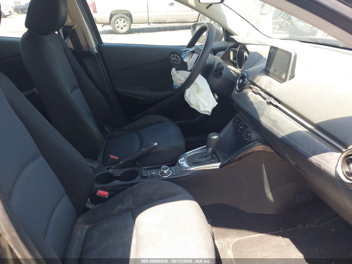 2016 SCION IA — снимка 5