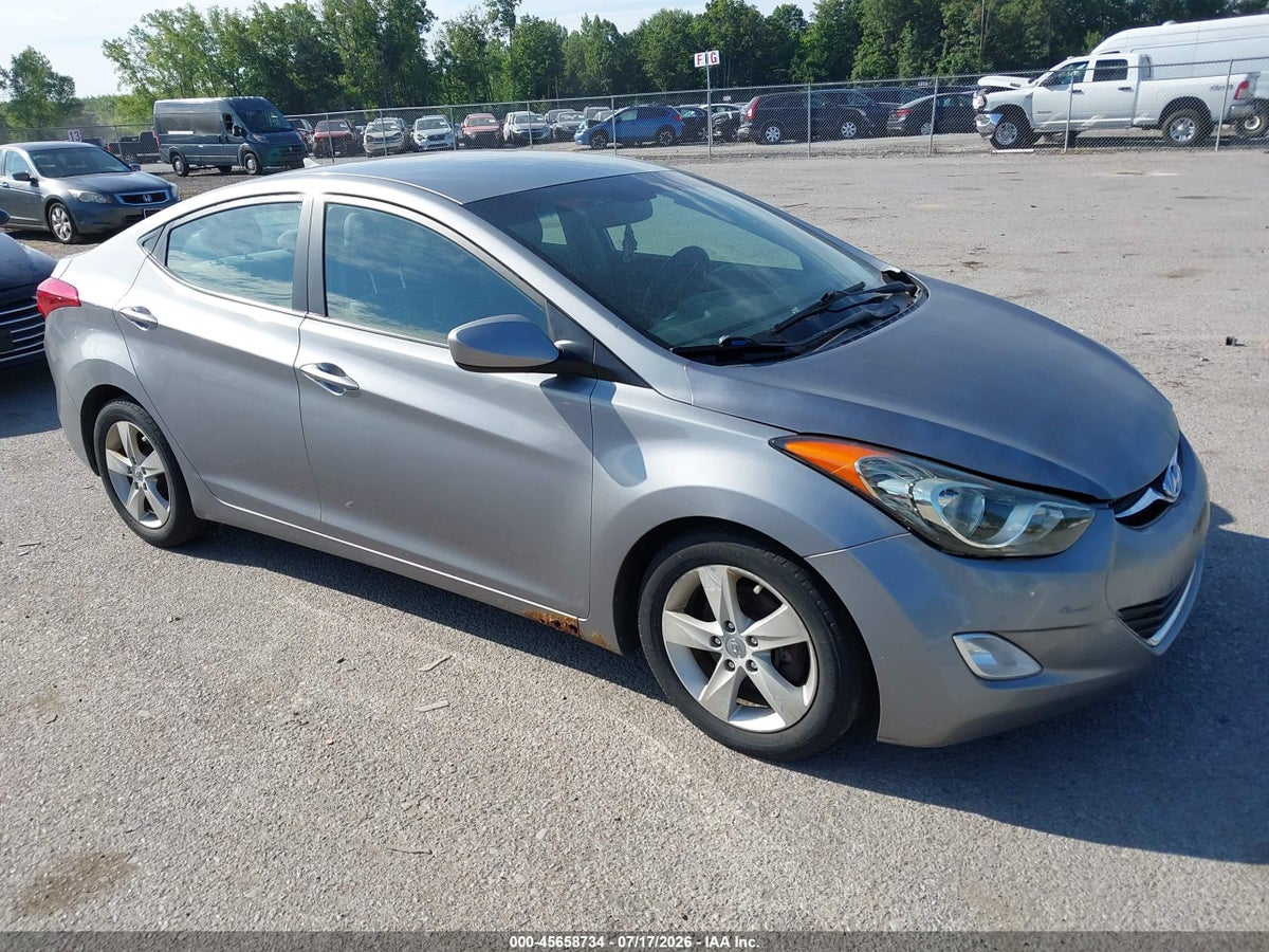 2013 HYUNDAI ELANTRA GLS