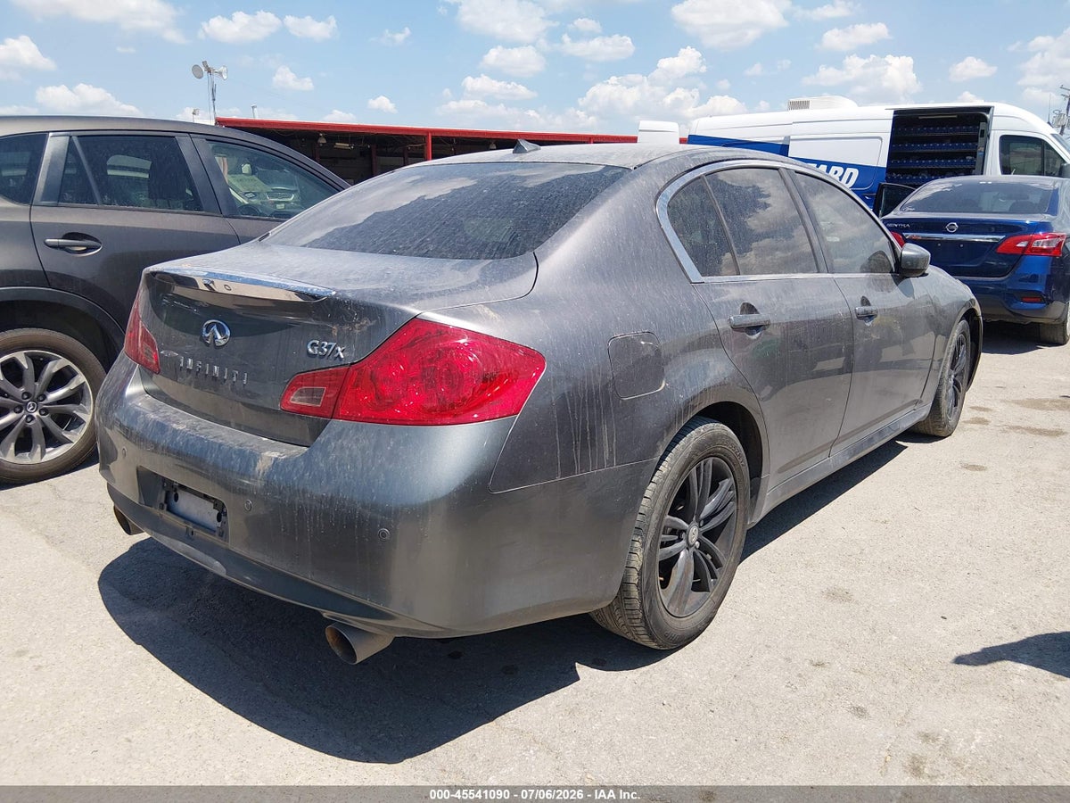 2013 INFINITI G37X — снимка 4