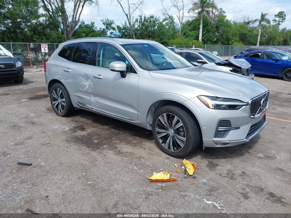 2022 VOLVO XC60 B5 INSCRIPTION