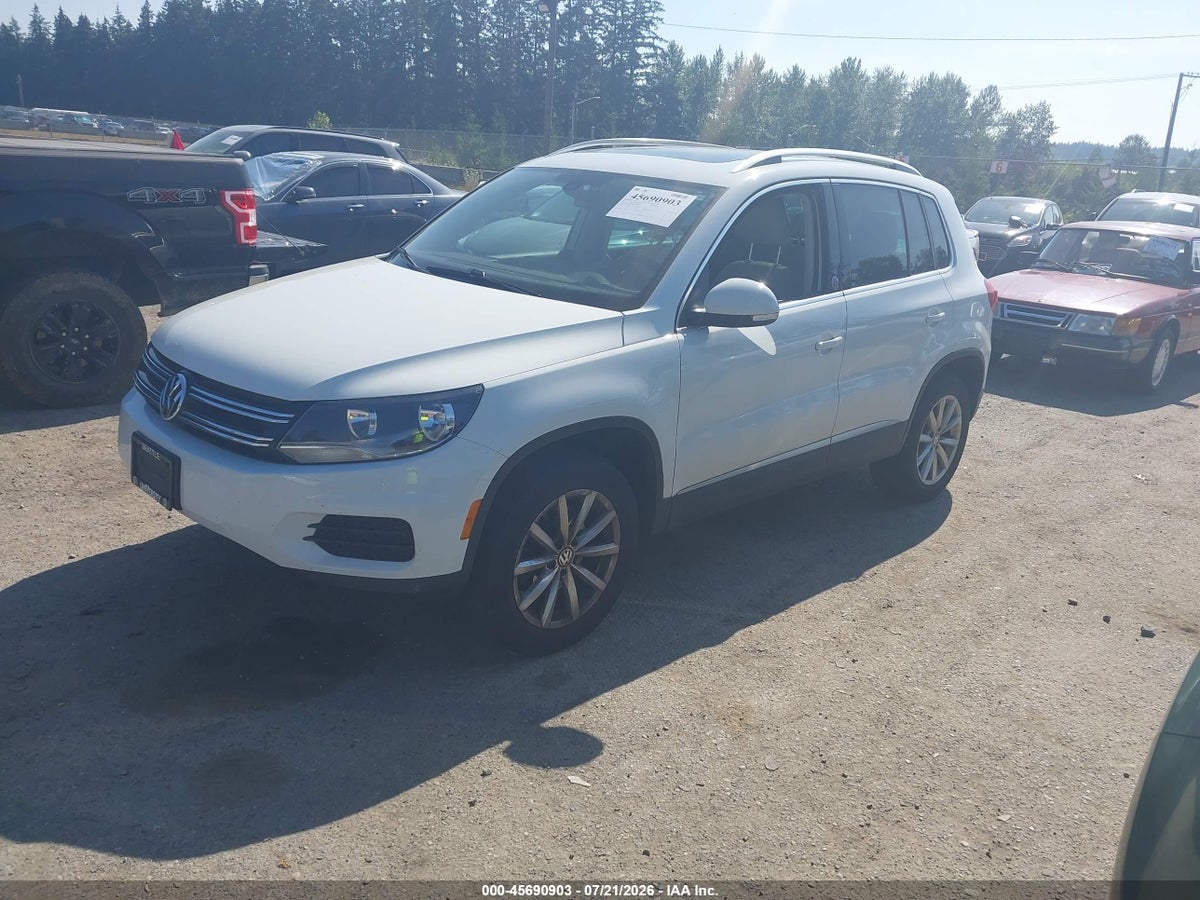 2017 VOLKSWAGEN TIGUAN 2.0T WOLFSBURG EDITION — снимка 2