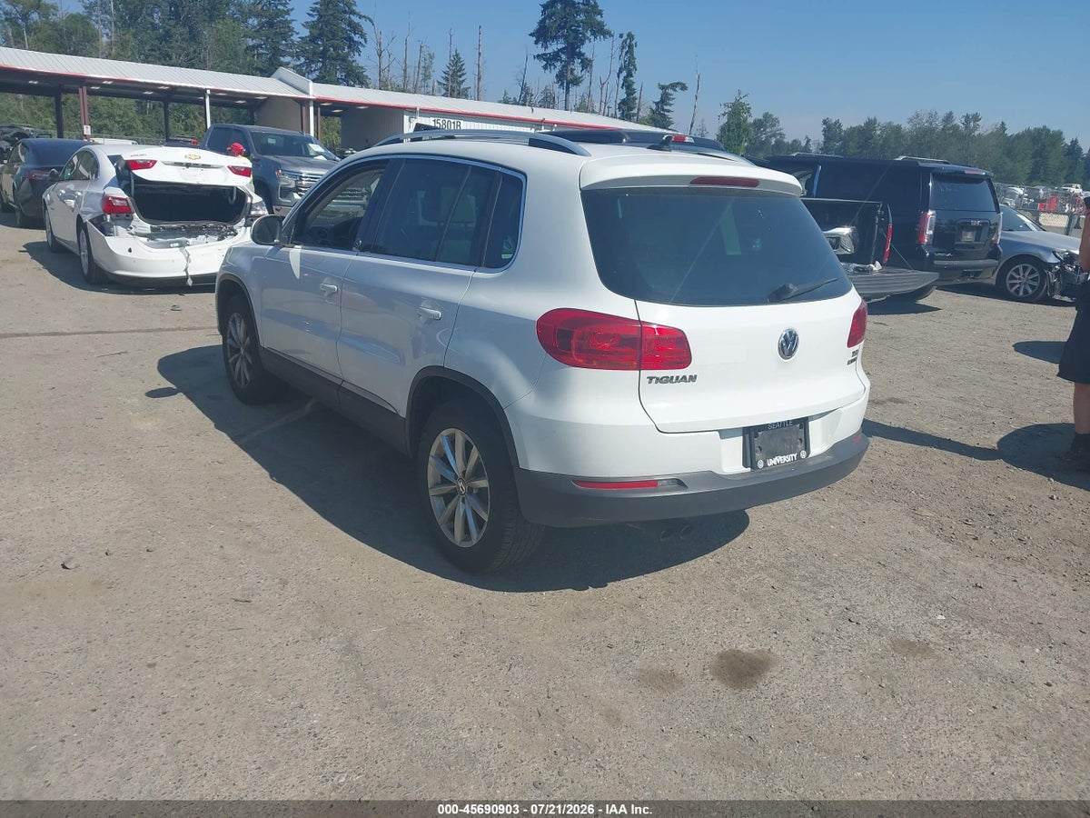 2017 VOLKSWAGEN TIGUAN 2.0T WOLFSBURG EDITION — снимка 3