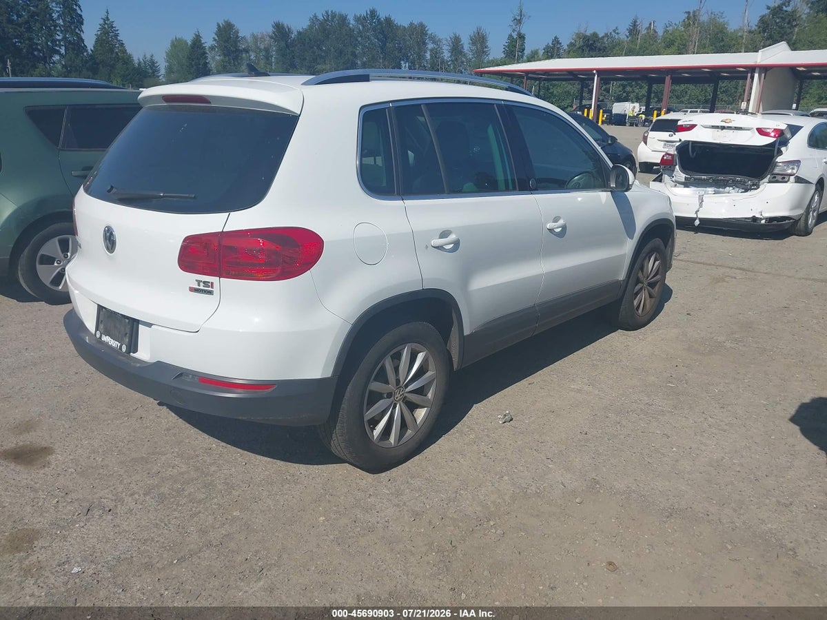2017 VOLKSWAGEN TIGUAN 2.0T WOLFSBURG EDITION — снимка 4