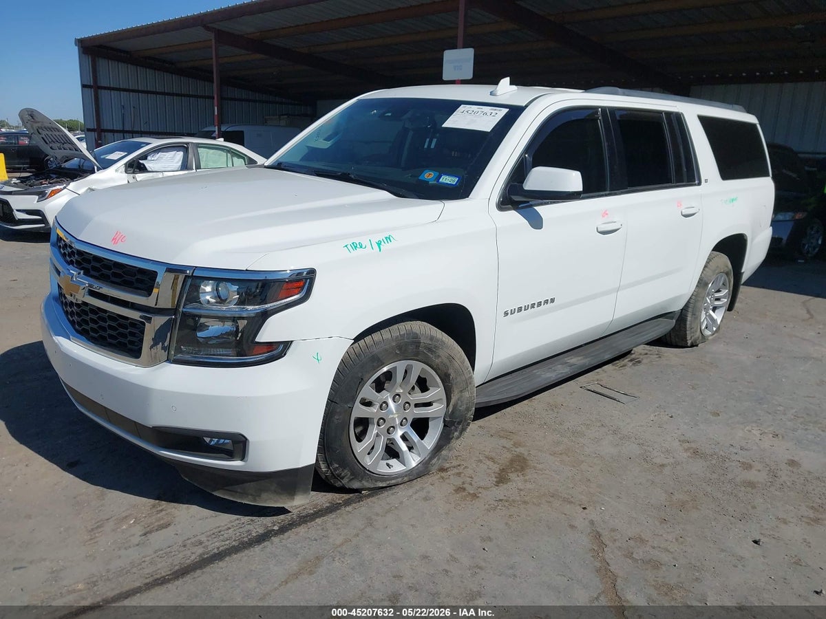 2017 CHEVROLET SUBURBAN LT — снимка 2