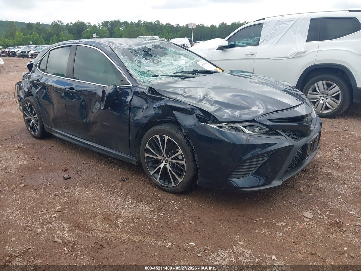 2019 TOYOTA CAMRY SE