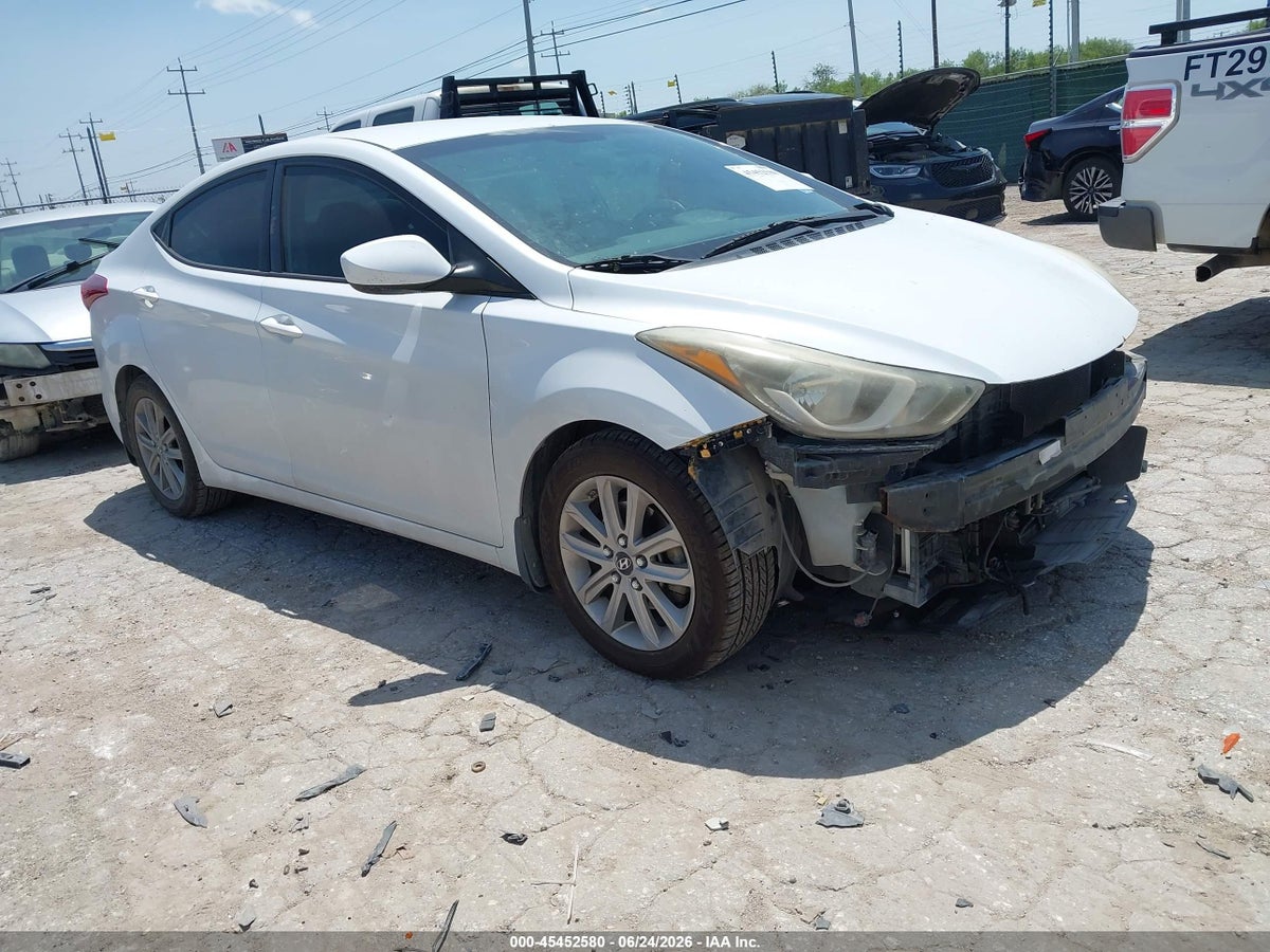 2016 HYUNDAI ELANTRA SE