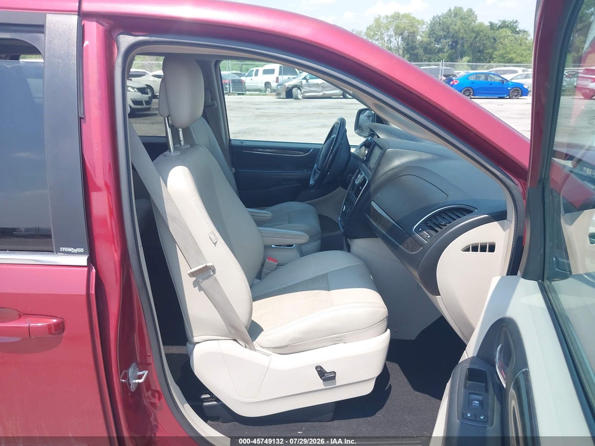 2012 CHRYSLER TOWN & COUNTRY TOURING — снимка 5