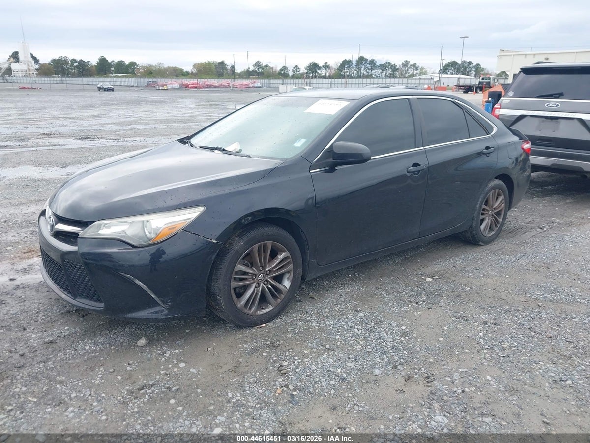2017 TOYOTA CAMRY SE — снимка 2