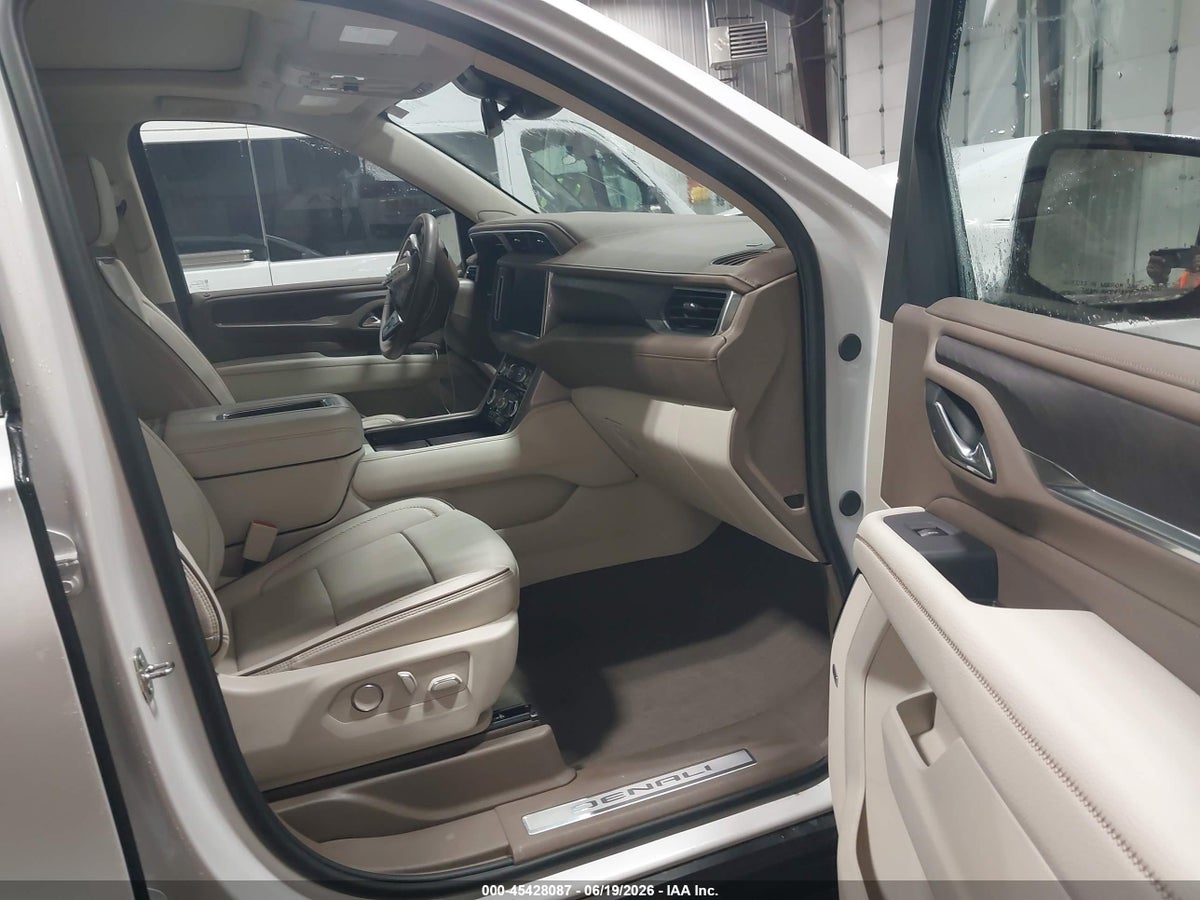 2024 GMC YUKON XL 4WD DENALI — снимка 5