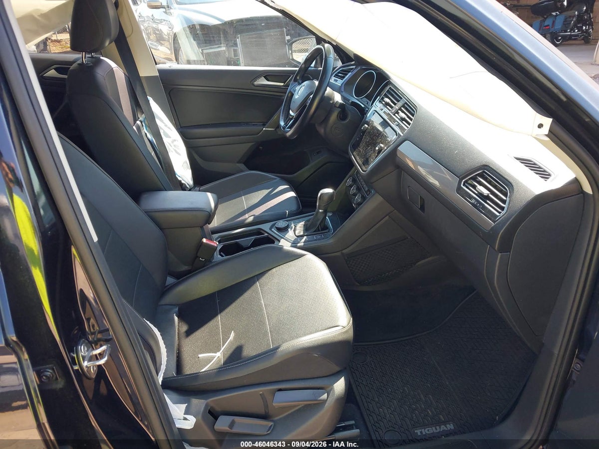 2018 VOLKSWAGEN TIGUAN 2.0T SE/2.0T SEL — снимка 5