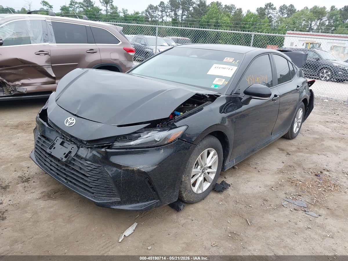 2025 TOYOTA CAMRY LE — снимка 2